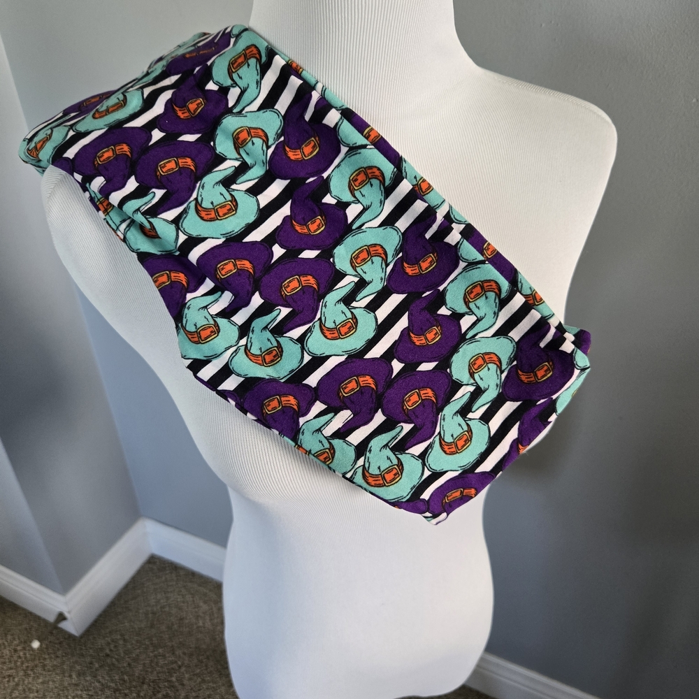 NWOT LuLaRoe Purple and Teal Witches Hat Leggings